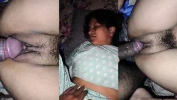 Chikni Chut Wali Bhabhi Ko Neend Se Utha Ke Devar Ne Choda