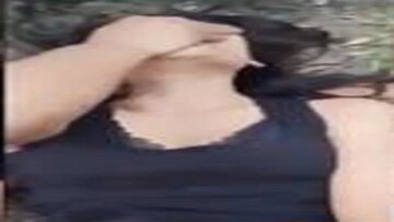 Sexy GF Ke Sath Jungle Me Mungle Karte Huye